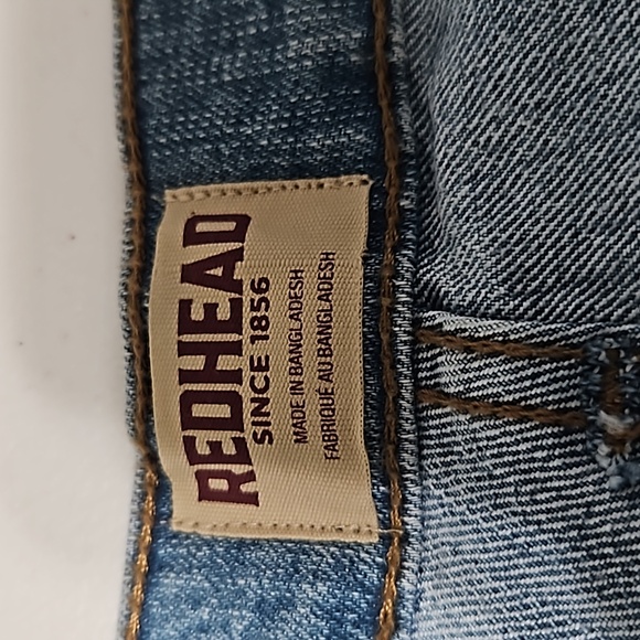 Men's Redhead Relaxed Fit Light Wash Jean - Picture 6 of 9